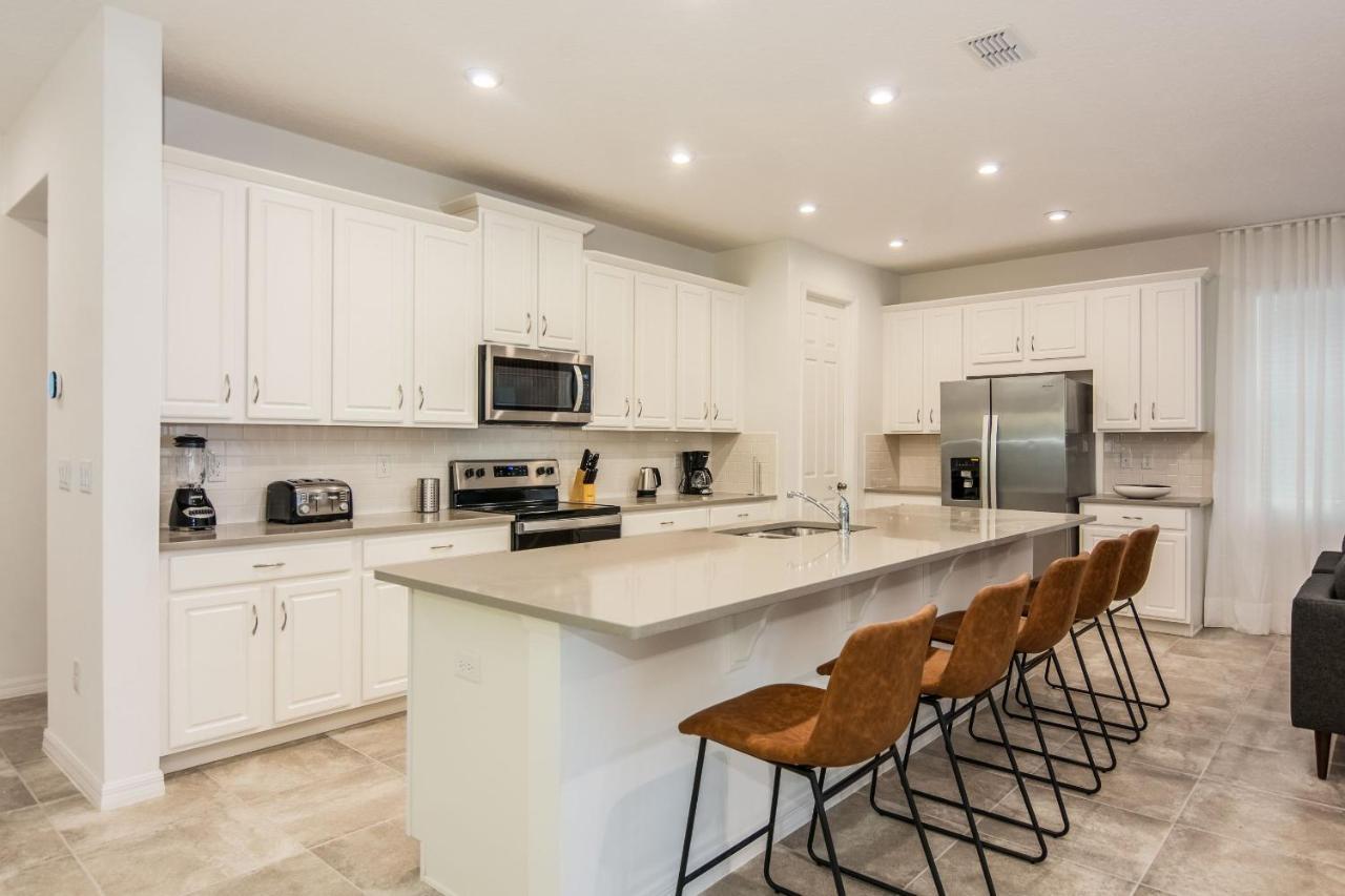 Brand New 9 Bedrooms House With Private Pool, Star Wars Game Room, Theme Rooms And Lake View Sa2145 Kissimmee Eksteriør bilde